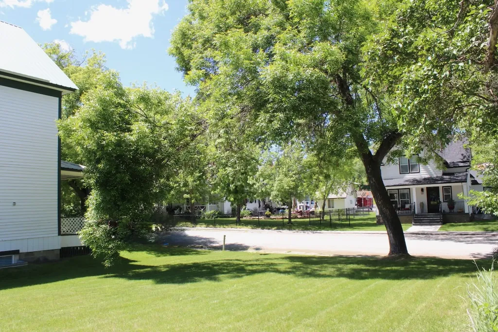 506 1st Avenue E Eureka MT 59917