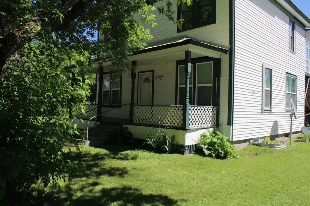 506 1st Avenue E Eureka MT 59917