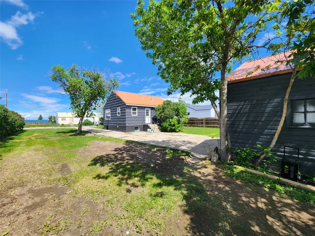 313 3rd Avenue SE Cut Bank MT 59427