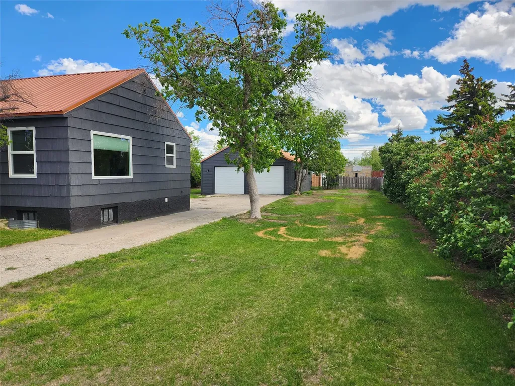 313 3rd Avenue SE Cut Bank MT 59427