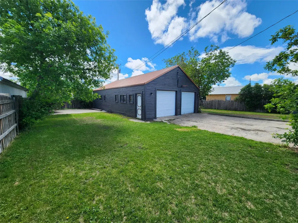 313 3rd Avenue SE Cut Bank MT 59427