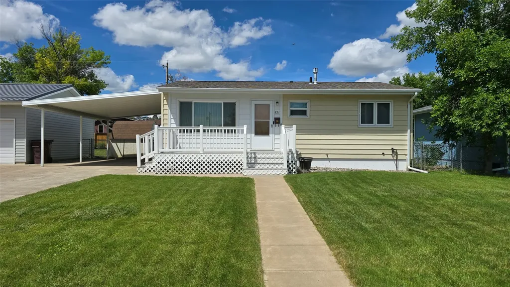 521 25th Avenue NE Great Falls MT 59404
