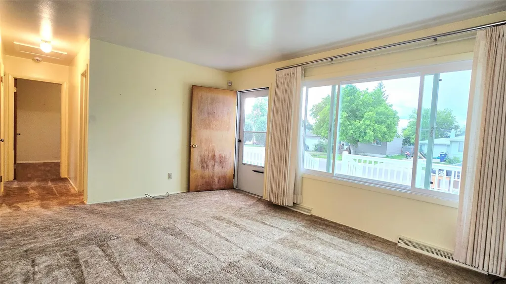 521 25th Avenue NE Great Falls MT 59404