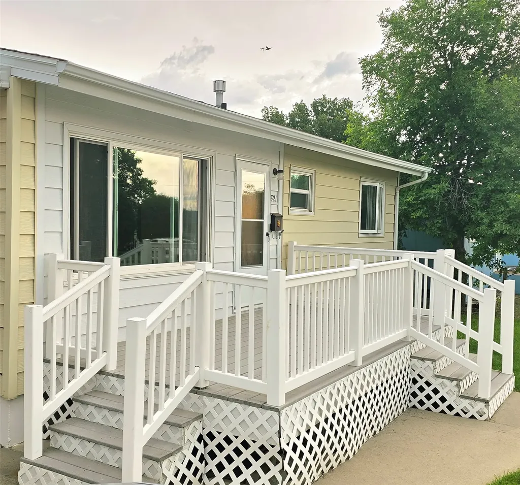 521 25th Avenue NE Great Falls MT 59404