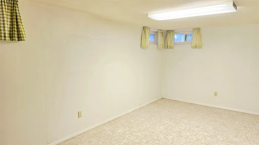 521 25th Avenue NE Great Falls MT 59404