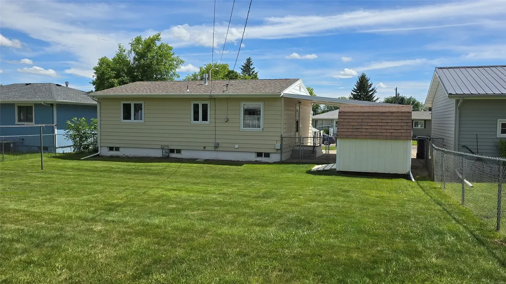 521 25th Avenue NE Great Falls MT 59404