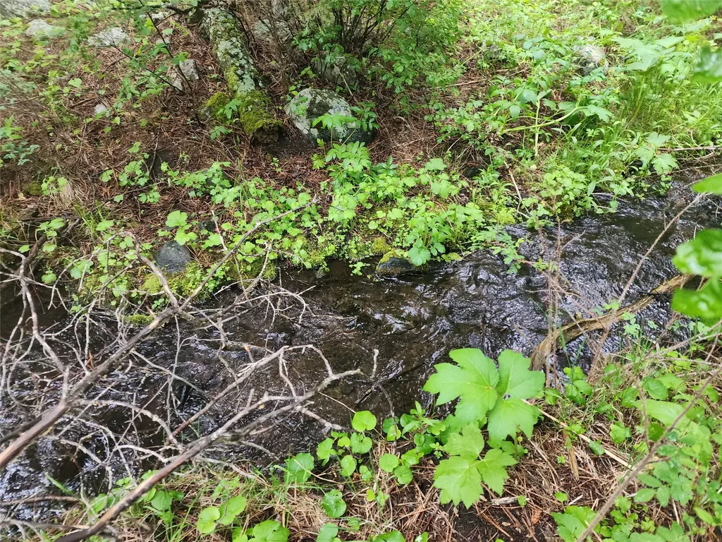 Nhn Upper Sawmill Creek Lane Cascade MT 59421
