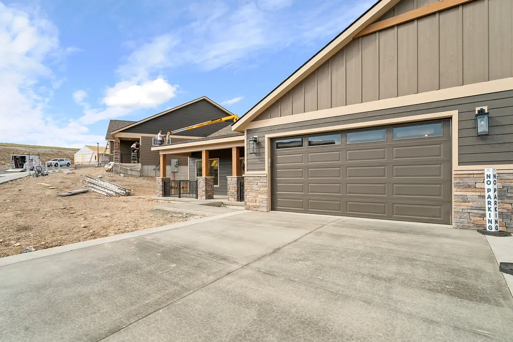 142 War Eagle Helena MT 59601
