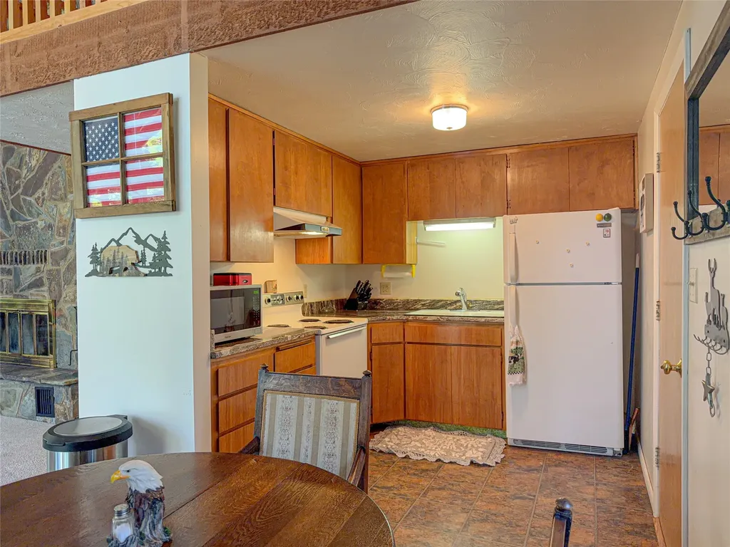 118 Locke Bay Drive E Marion MT 59925