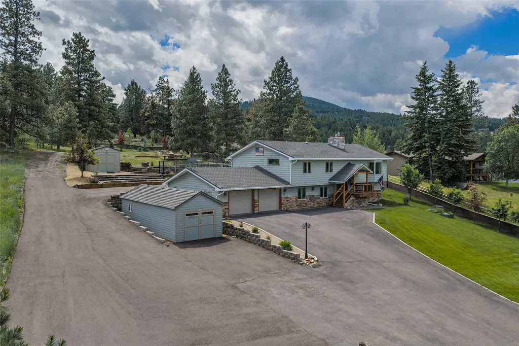 13 Big Dipper Drive Clancy MT 59634