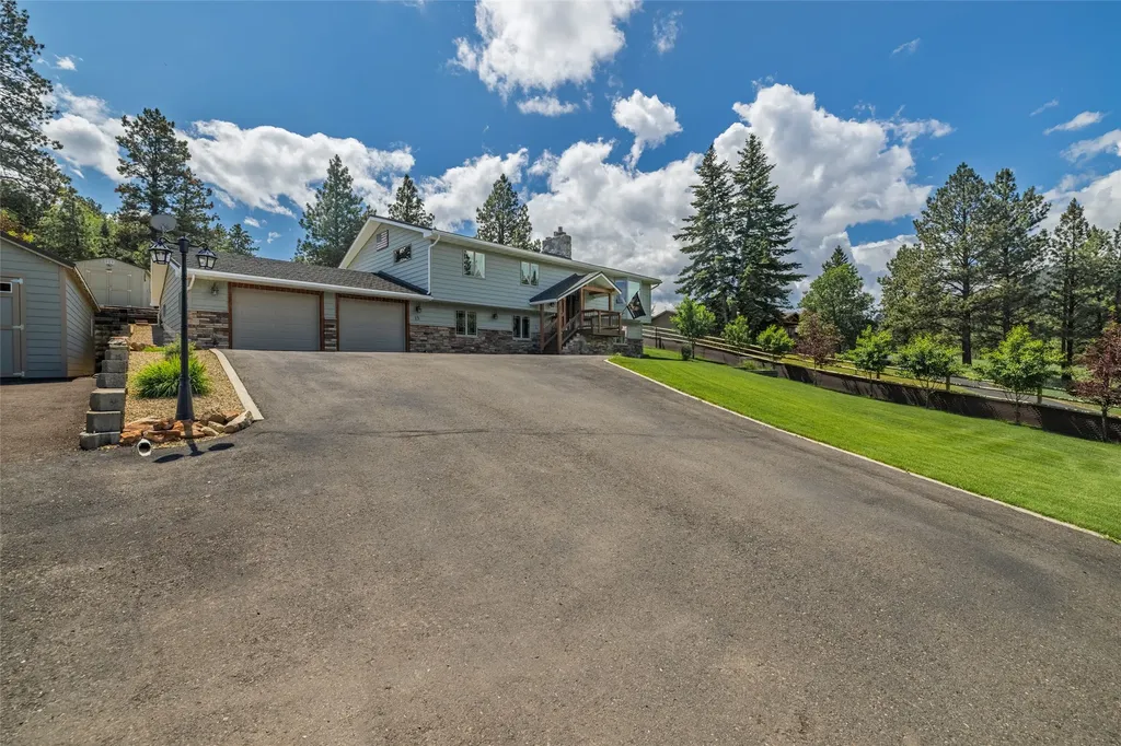 13 Big Dipper Drive Clancy MT 59634