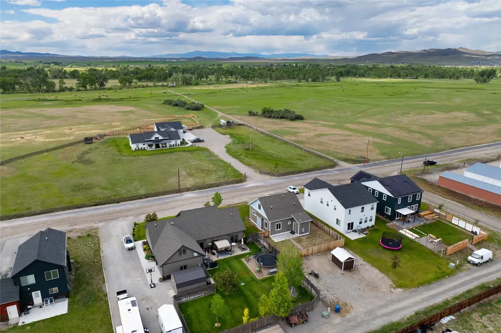 611 Jefferson Street Three Forks MT 59752