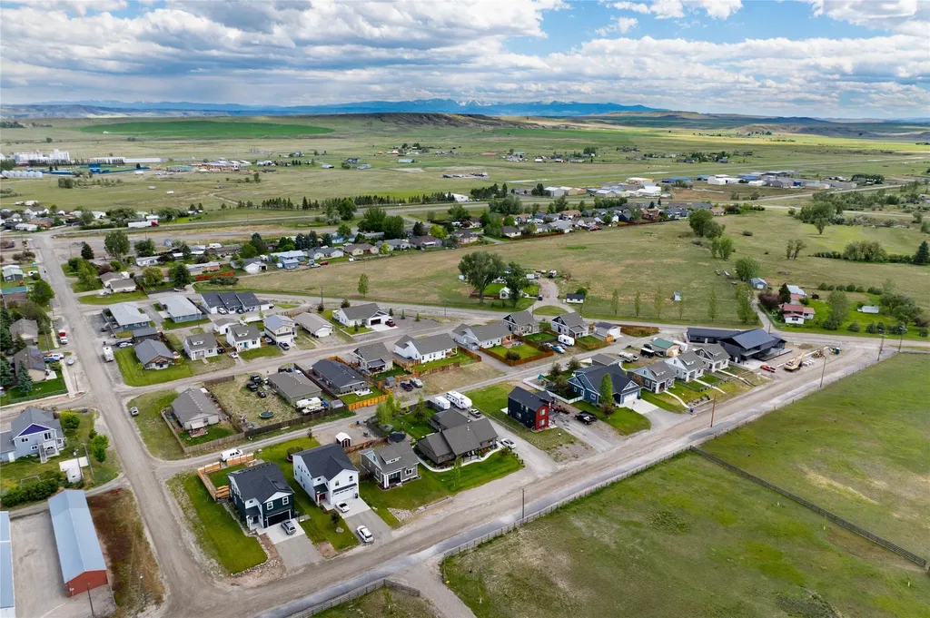 611 Jefferson Street Three Forks MT 59752