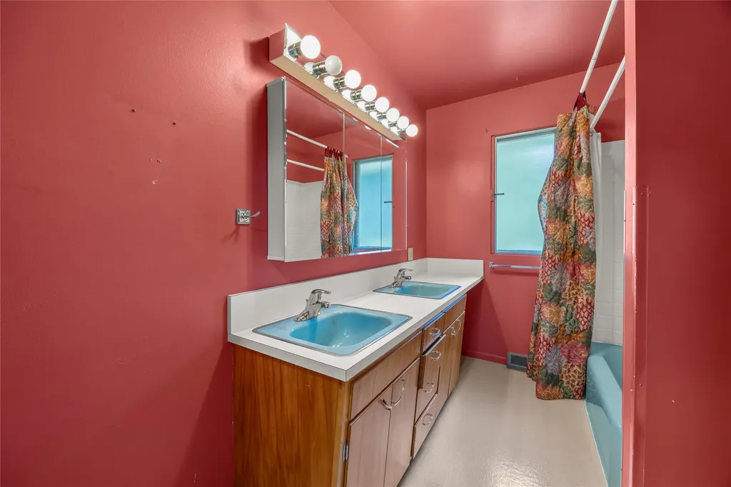 2312 Raymond Avenue Missoula MT 59802
