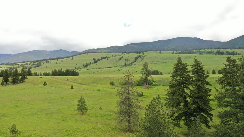 Nhn Us Highway 93 N Eureka MT 59917