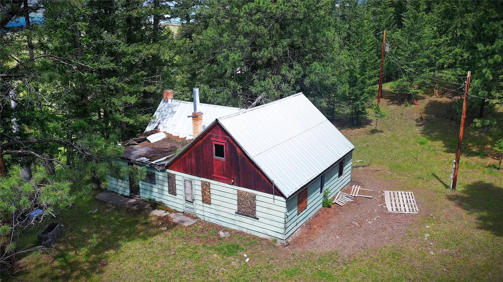 6642 Us Highway 93 N Eureka MT 59917