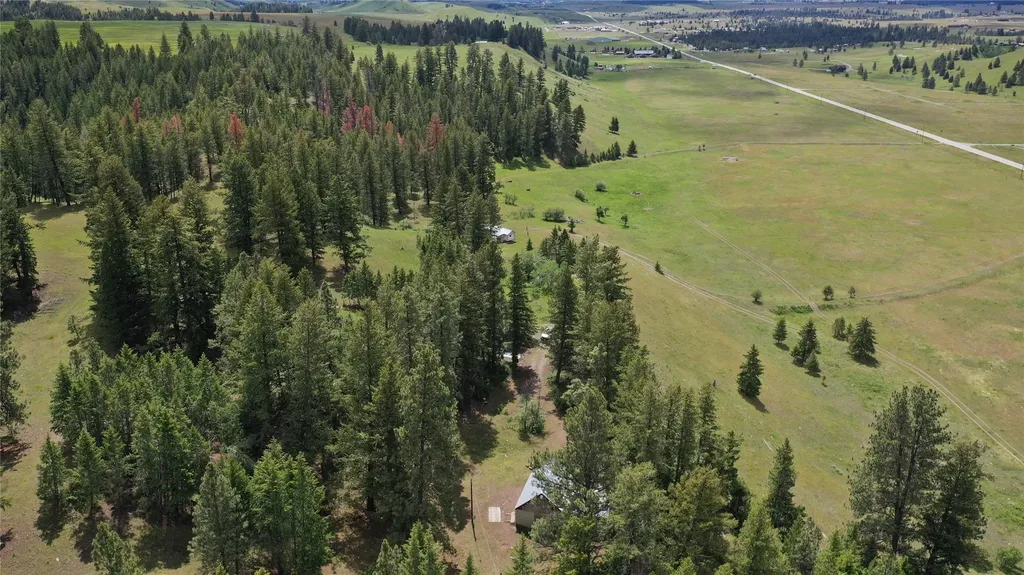 6642 Us Highway 93 N Eureka MT 59917