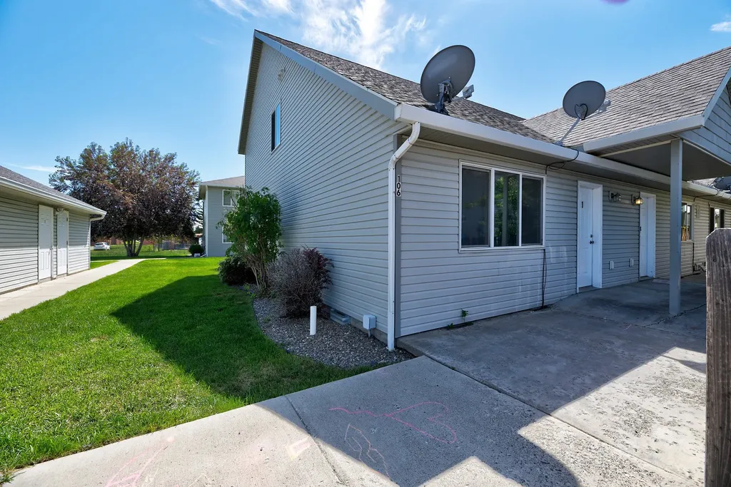 106 E Clinton Street East Helena MT 59635