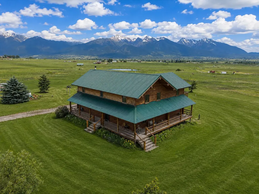 56516 Old Freight Road St Ignatius MT 59865