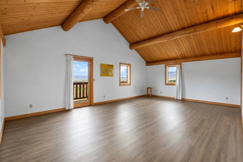 56516 Old Freight Road St Ignatius MT 59865