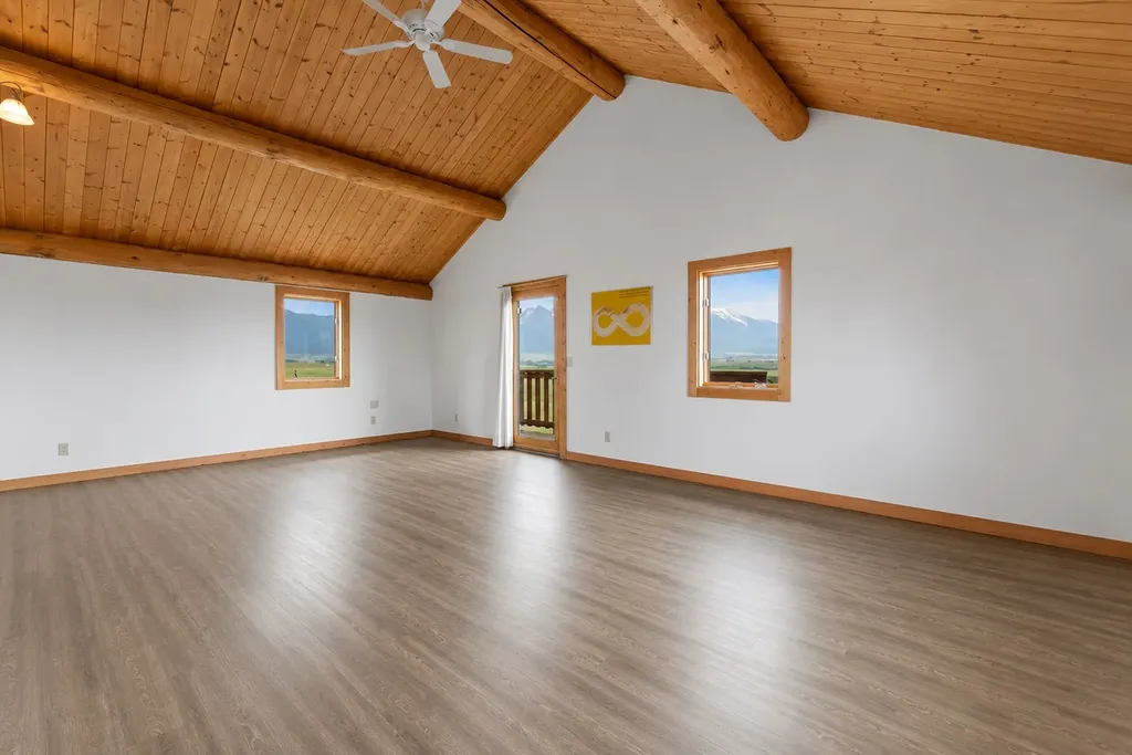 56516 Old Freight Road St Ignatius MT 59865