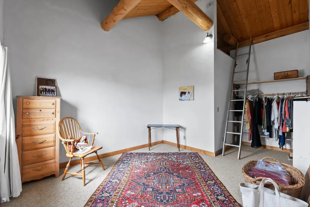 56516 Old Freight Road St Ignatius MT 59865