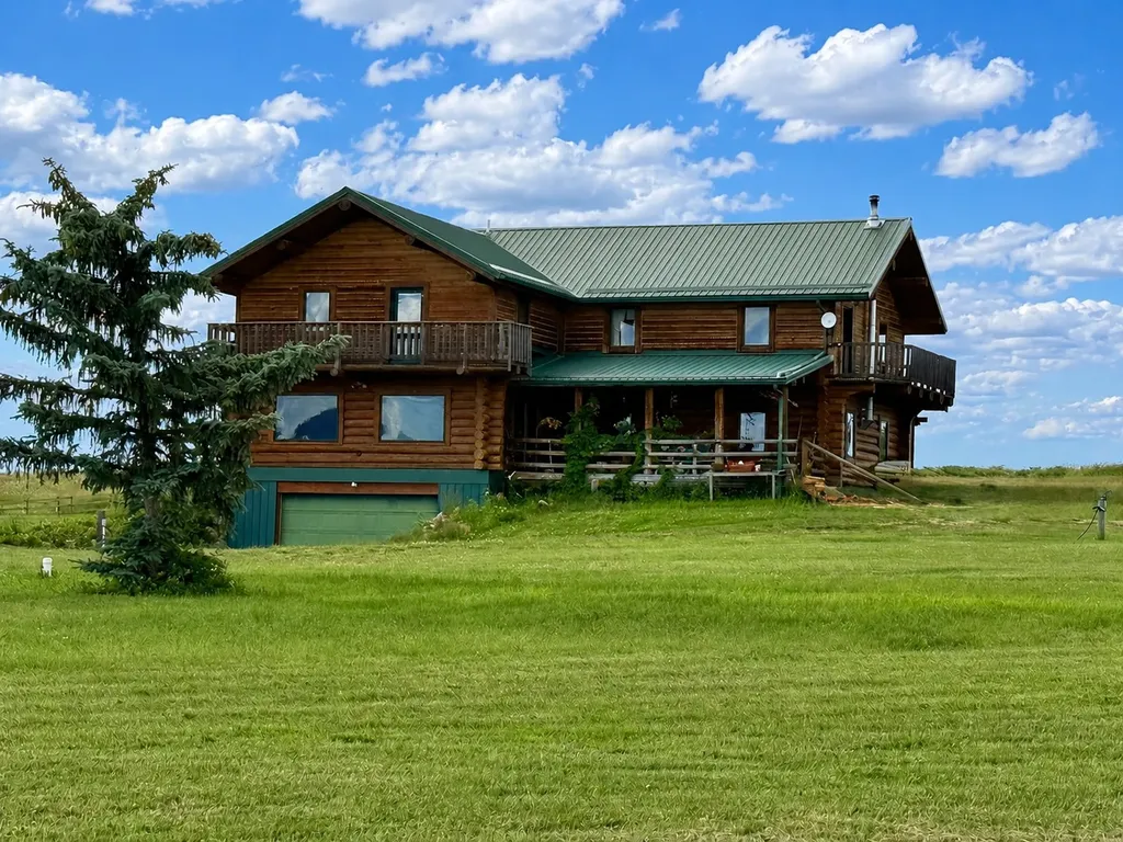 56516 Old Freight Road St Ignatius MT 59865