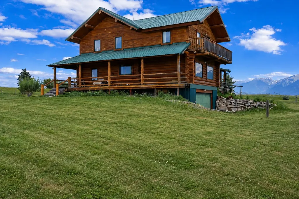 56516 Old Freight Road St Ignatius MT 59865