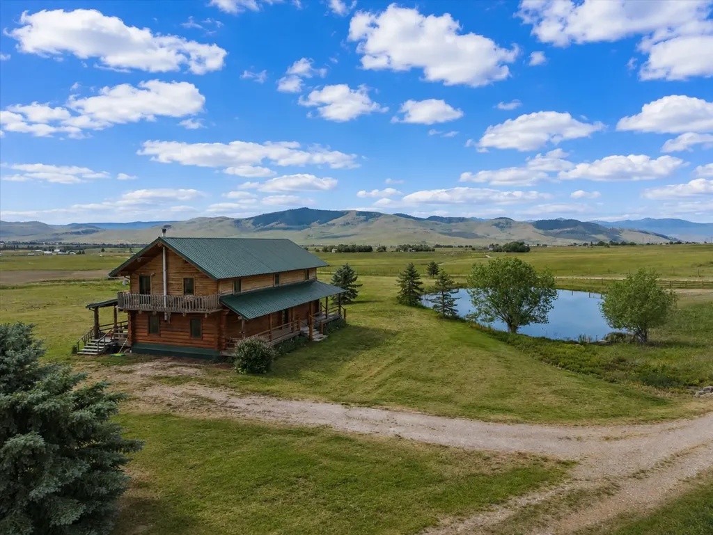 56516 Old Freight Road St Ignatius MT 59865