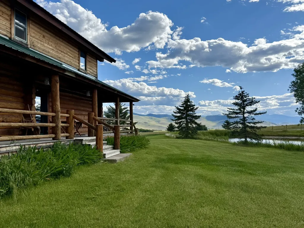 56516 Old Freight Road St Ignatius MT 59865