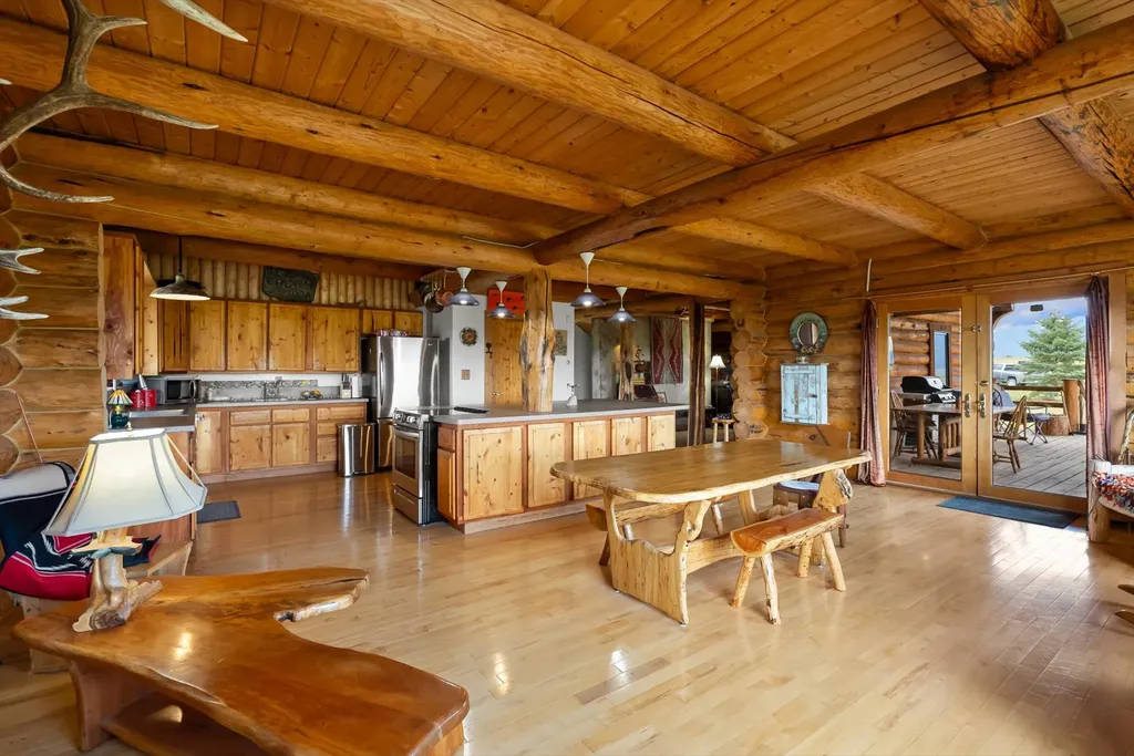 56516 Old Freight Road St Ignatius MT 59865