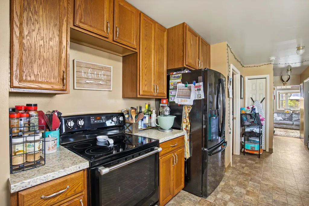 101 4th Avenue S Stanford MT 59479