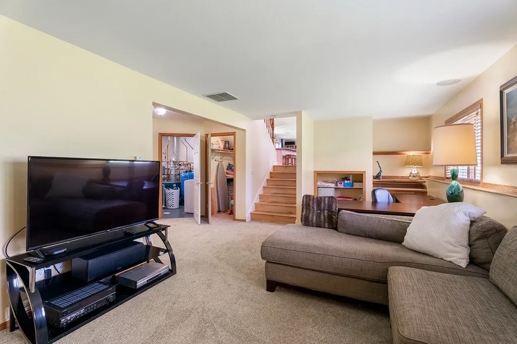 2 Grassy Mountain Road Clancy MT 59634