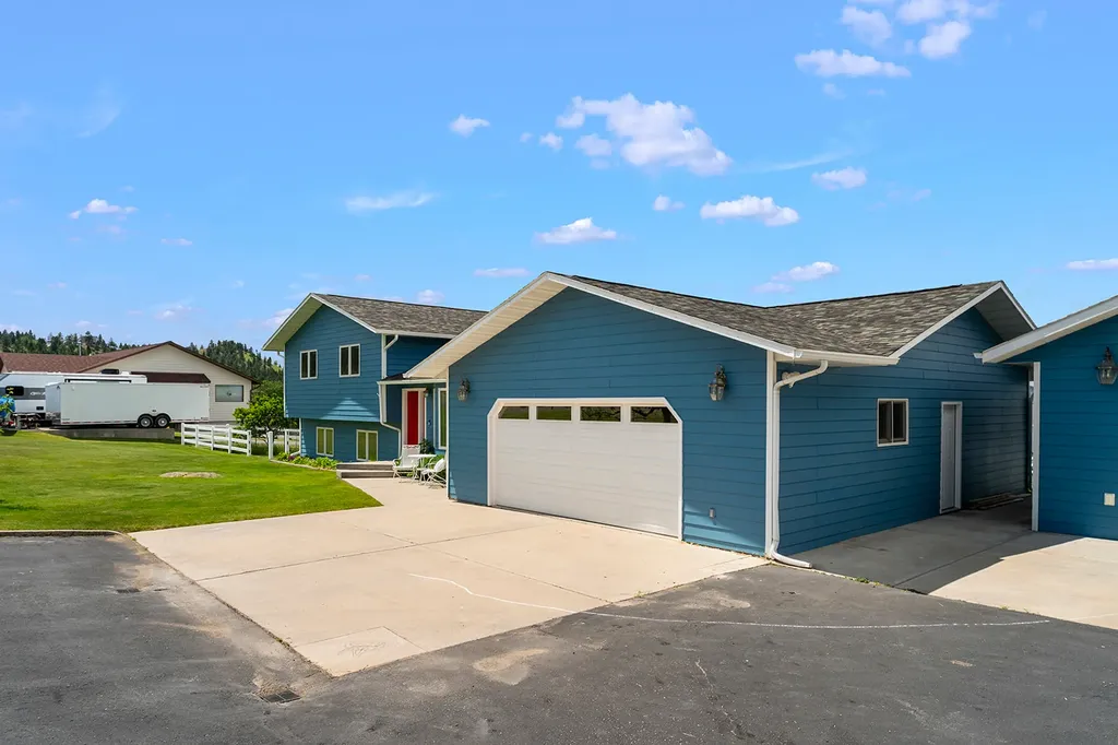 2 Grassy Mountain Road Clancy MT 59634