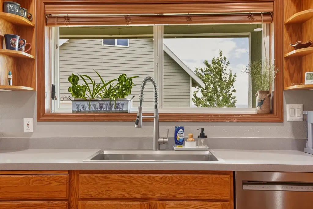 42501 Stasso Road Polson MT 59860