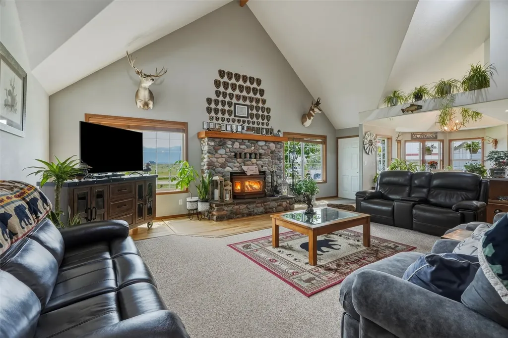 42501 Stasso Road Polson MT 59860
