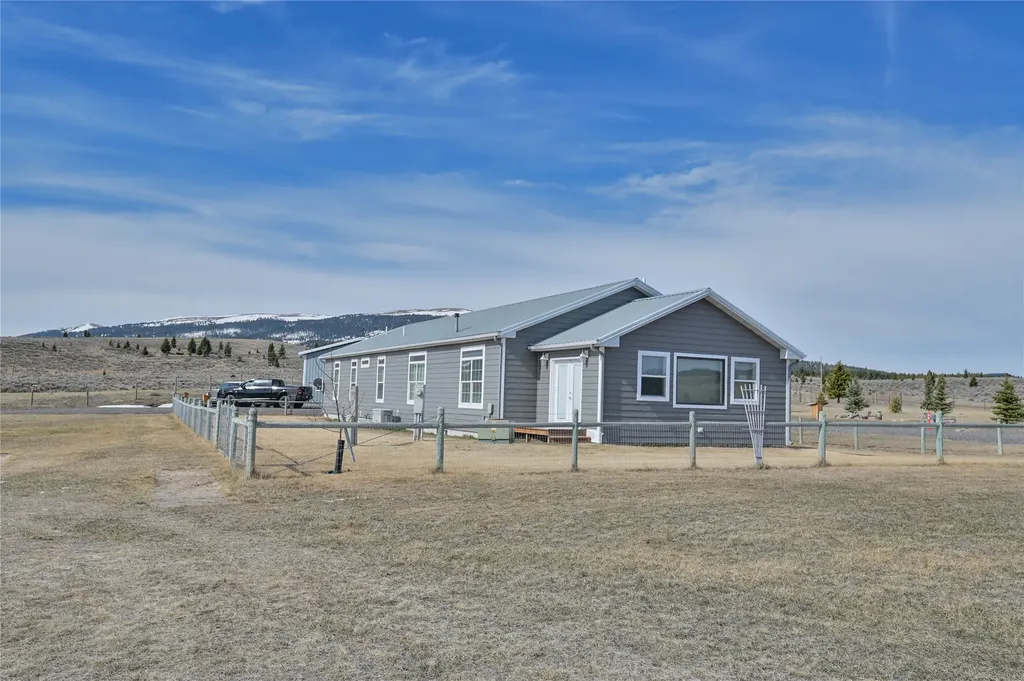 10 Mountainview Trail White Sulphur Springs MT 59645