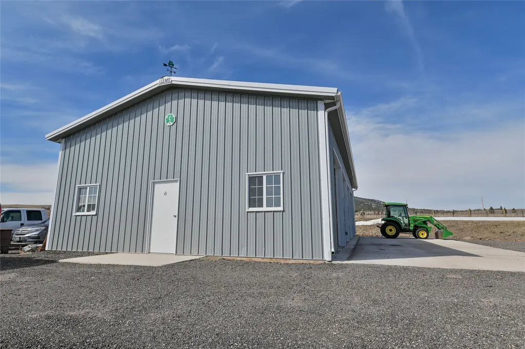 10 Mountainview Trail White Sulphur Springs MT 59645