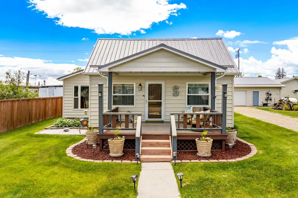 64 3rd Avenue S Stanford MT 59479
