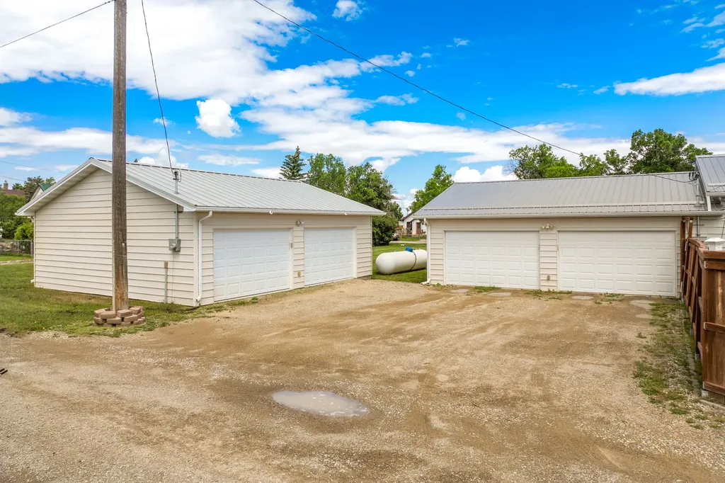 64 3rd Avenue S Stanford MT 59479