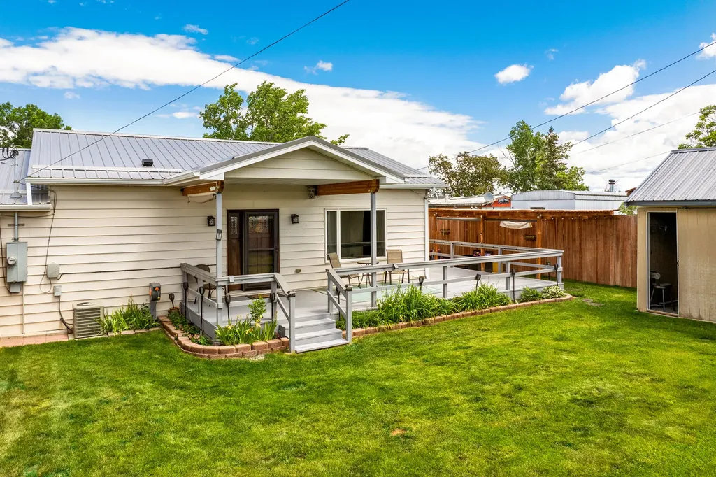 64 3rd Avenue S Stanford MT 59479