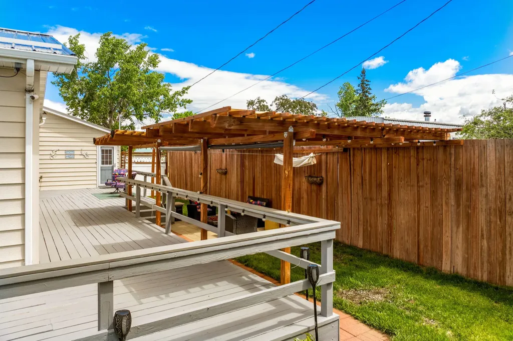 64 3rd Avenue S Stanford MT 59479