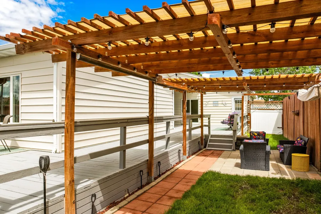 64 3rd Avenue S Stanford MT 59479