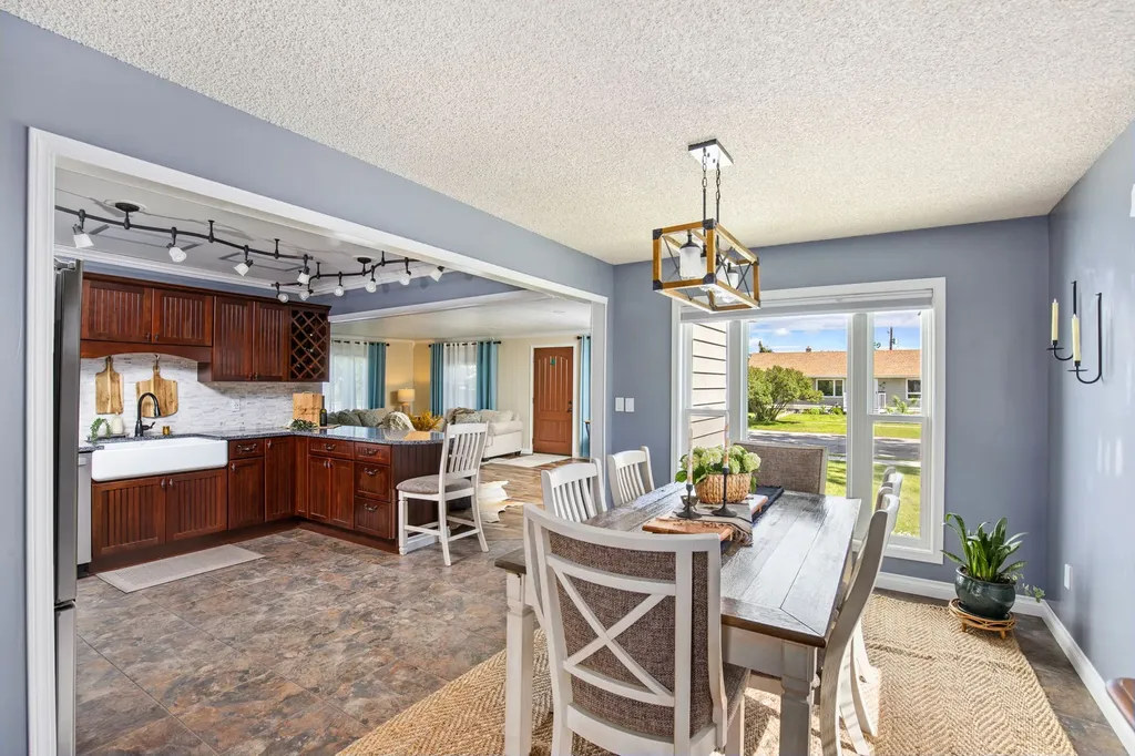 64 3rd Avenue S Stanford MT 59479