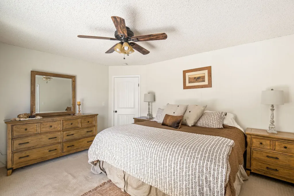 64 3rd Avenue S Stanford MT 59479