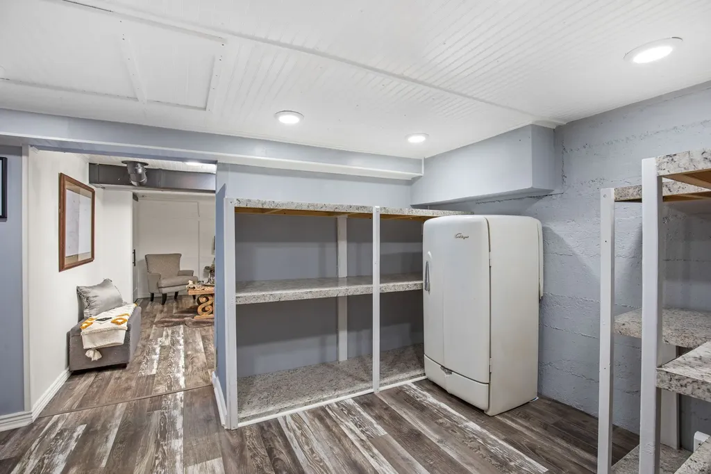 64 3rd Avenue S Stanford MT 59479