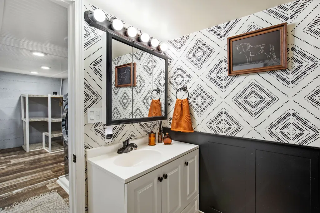 64 3rd Avenue S Stanford MT 59479