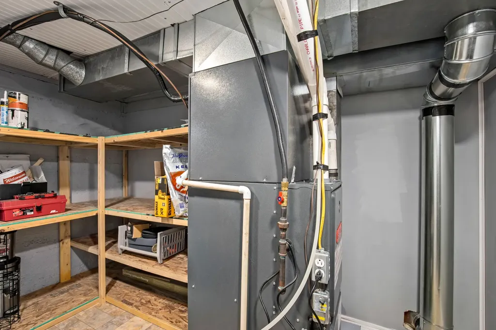 64 3rd Avenue S Stanford MT 59479