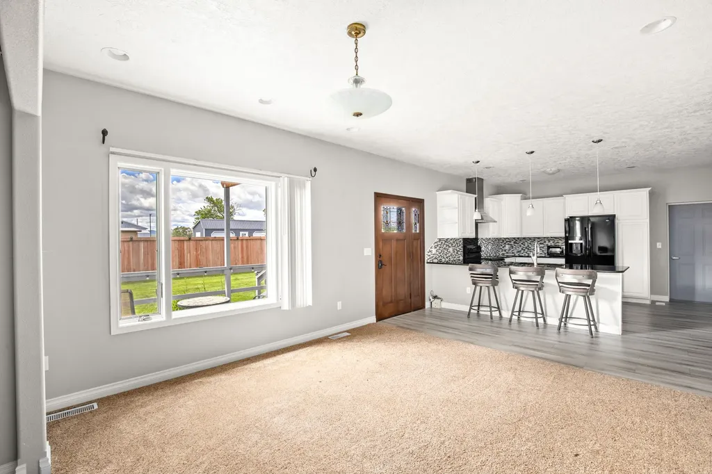64 3rd Avenue S Stanford MT 59479