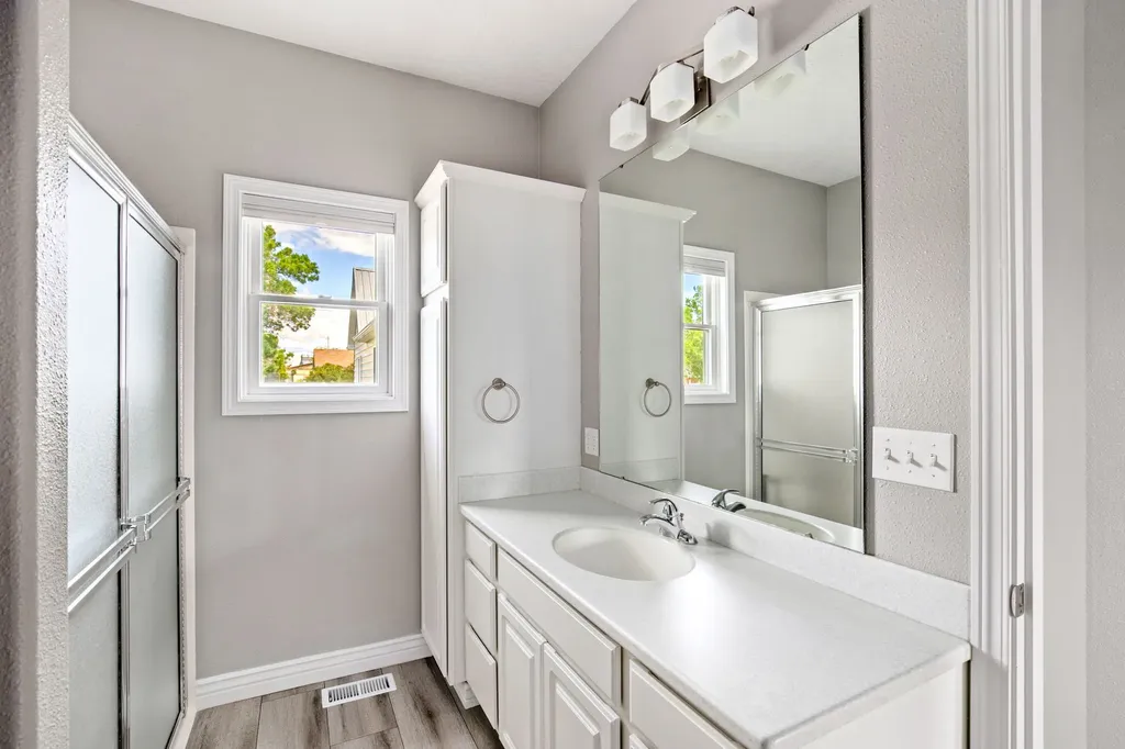 64 3rd Avenue S Stanford MT 59479